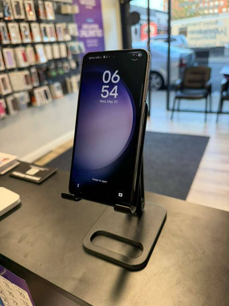 A. Samsung S23 128GB - Image 1