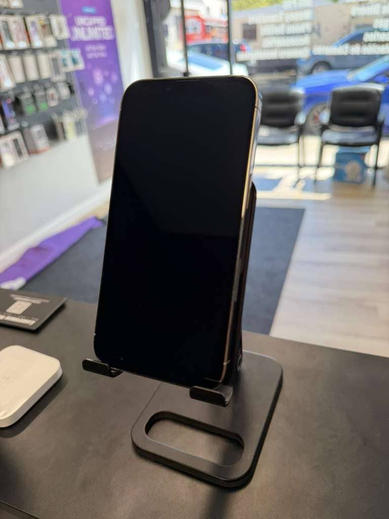 A. iPhone 13 Pro 256GB - Image 2