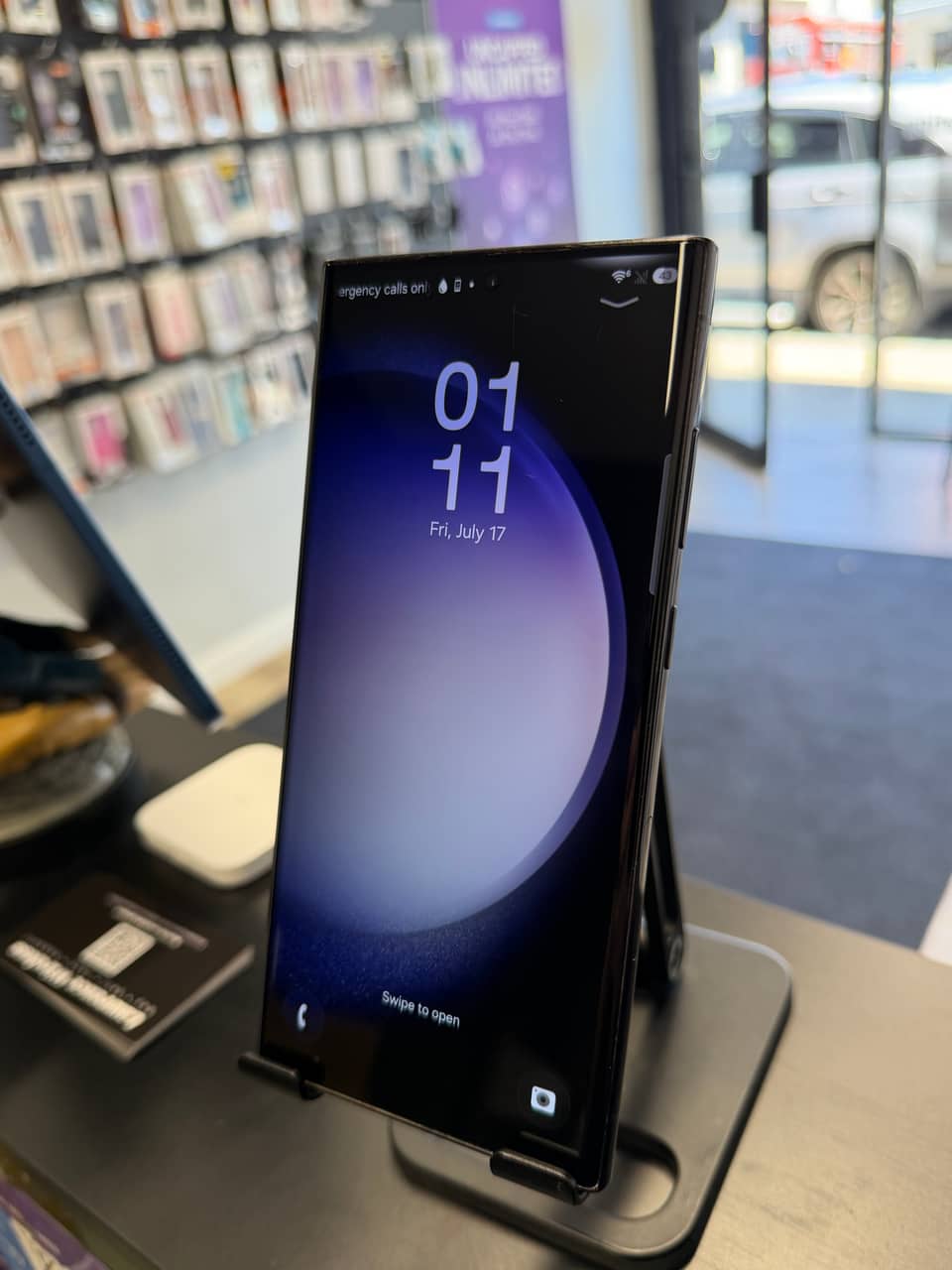 A. Samsung Galaxy S23 ULTRA 256GB - Image 2